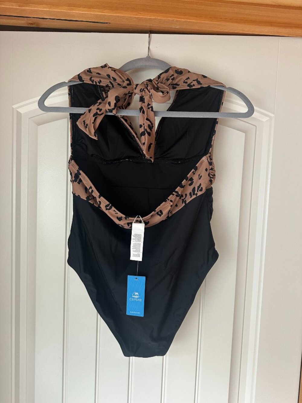 Cupshe Classic Plunge Halter Leopard Tummy Control One Piece Swimsuit Large